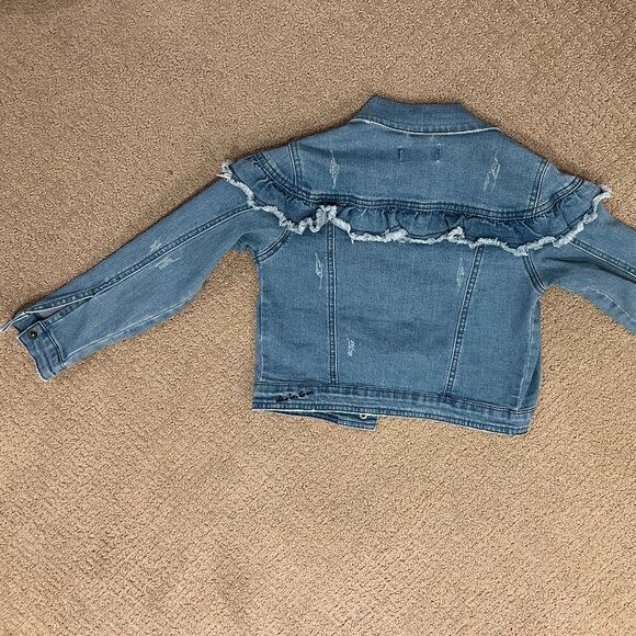 Adorable Creamie Jean Jacket, size 6 - Picture 2 of 4